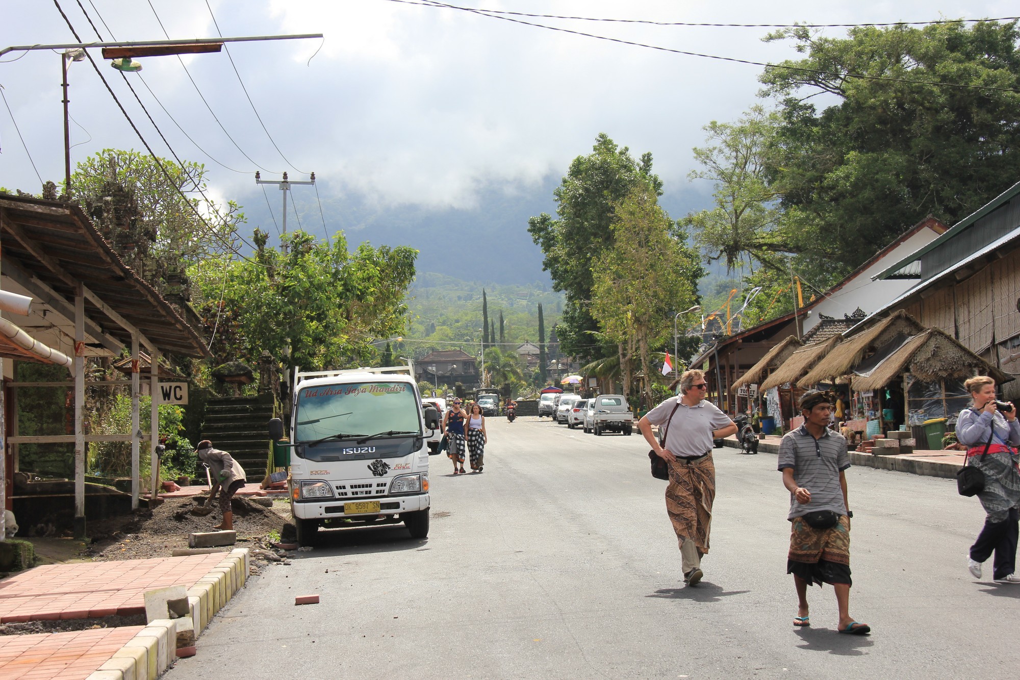 Pura Besakih, Indonesia