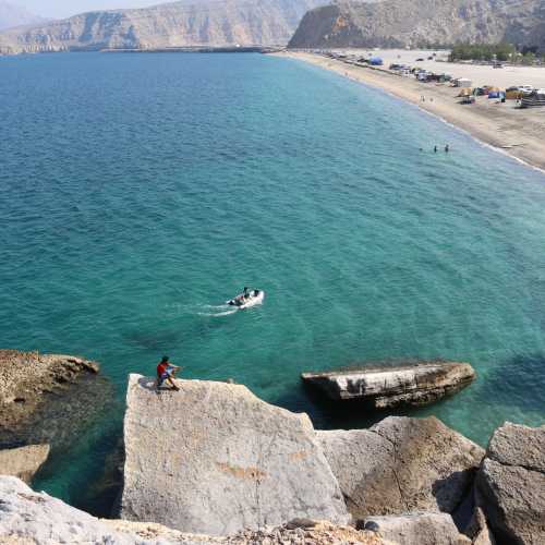 Bassa public beach, Oman