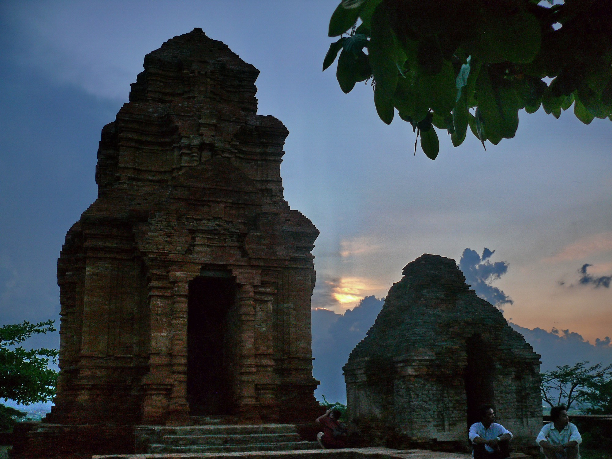 Po Sah Inu Cham Towers, Vietnam