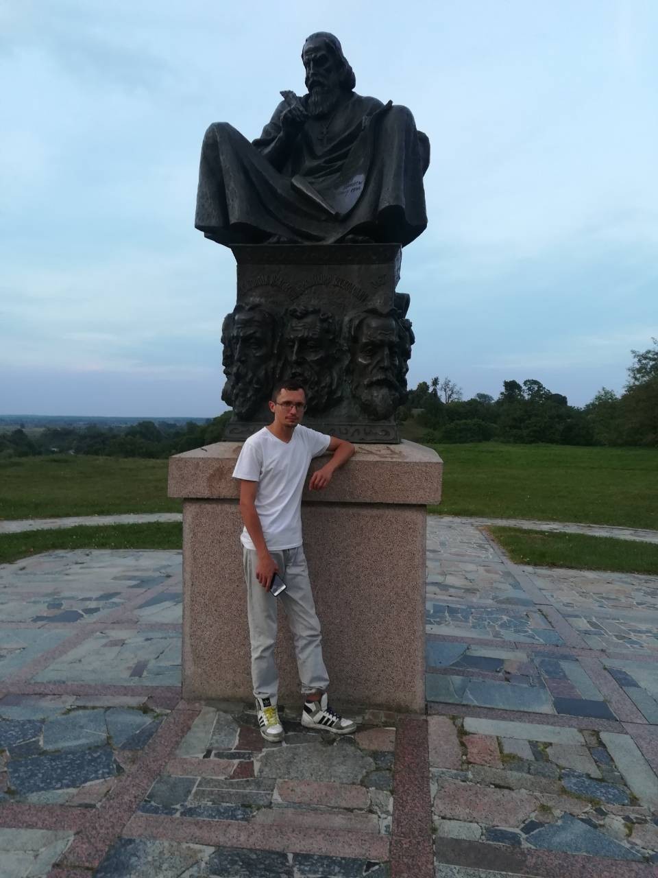 Памятник Любечскому съезду князей, Украина