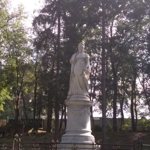 Памятник королеве Луизе. Tilsit/Sovetsk