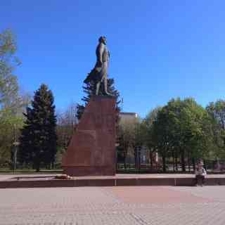 Памятник И. Д. Черняховскому photo