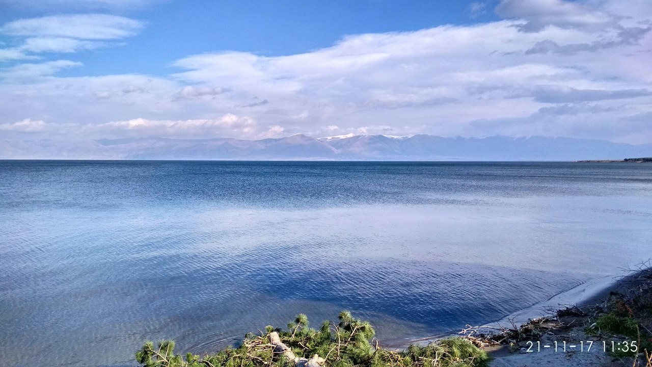 озеро Севан со стороны Мартуни