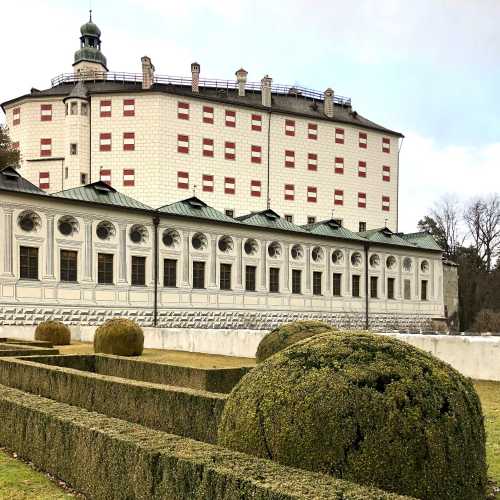 Замок Амбрас, Австрия