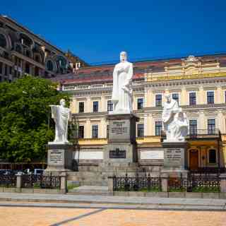 Monument to Princess Olga photo