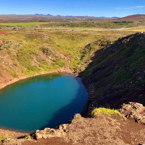 Озеро в кратере вулкана Керид, Iceland