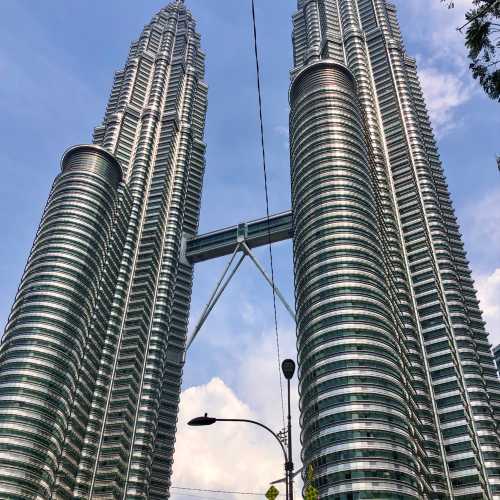 Башни Петронас, Малайзия