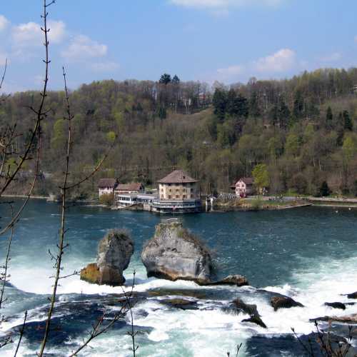 Нойхаузен-ам-Райнфалль, Швейцария