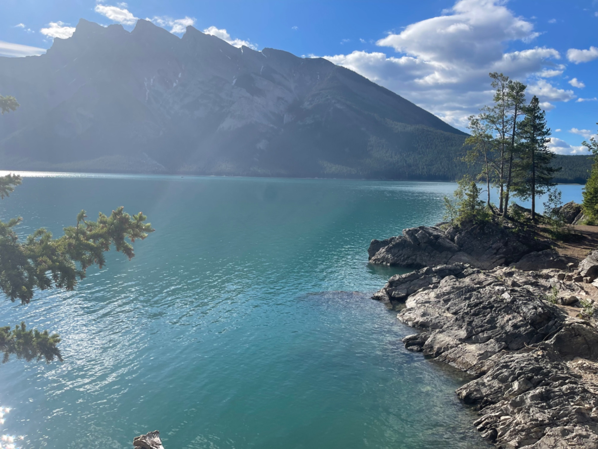 Lake Minnewanka, Канада