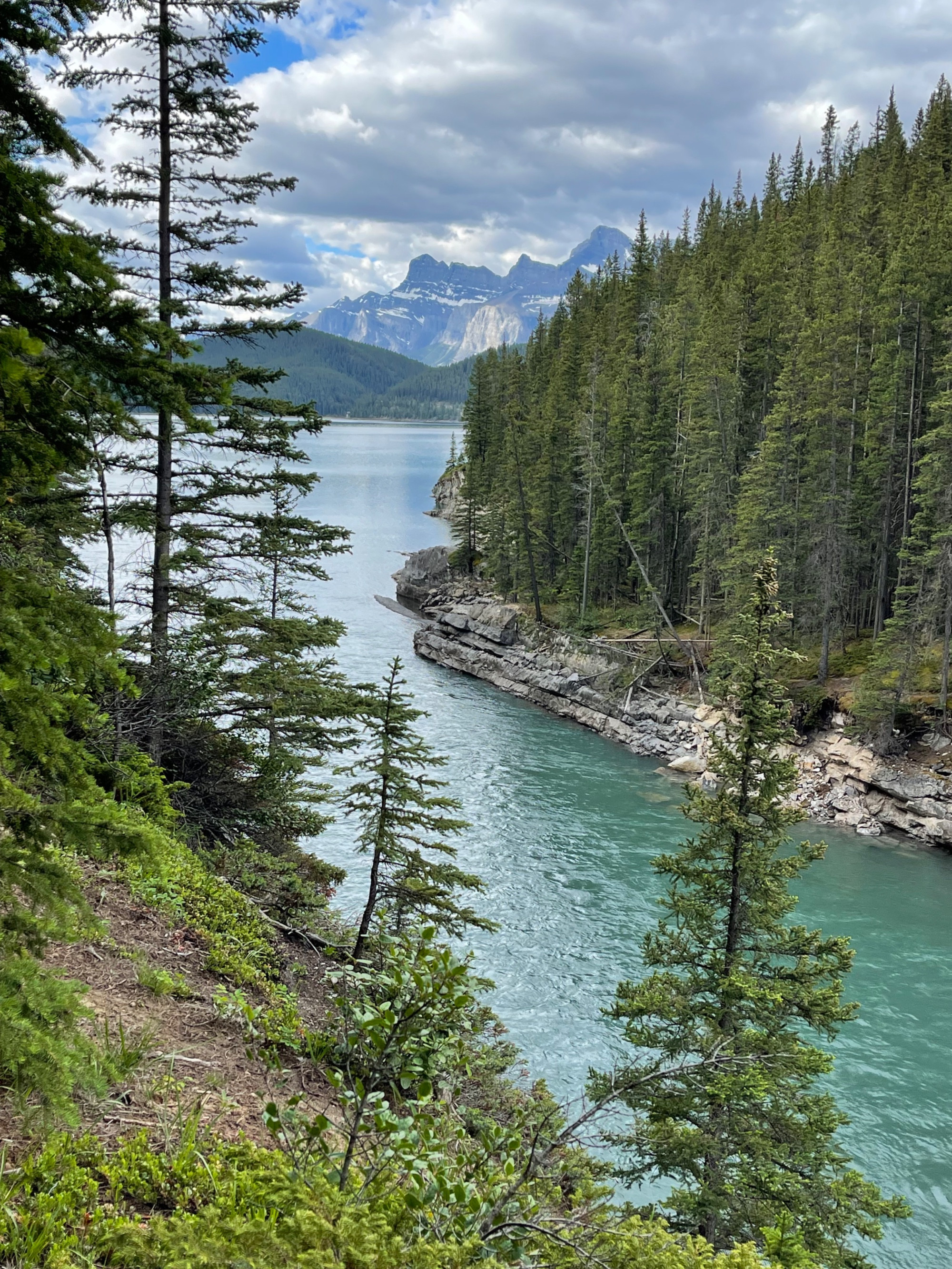 Lake Minnewanka, Канада