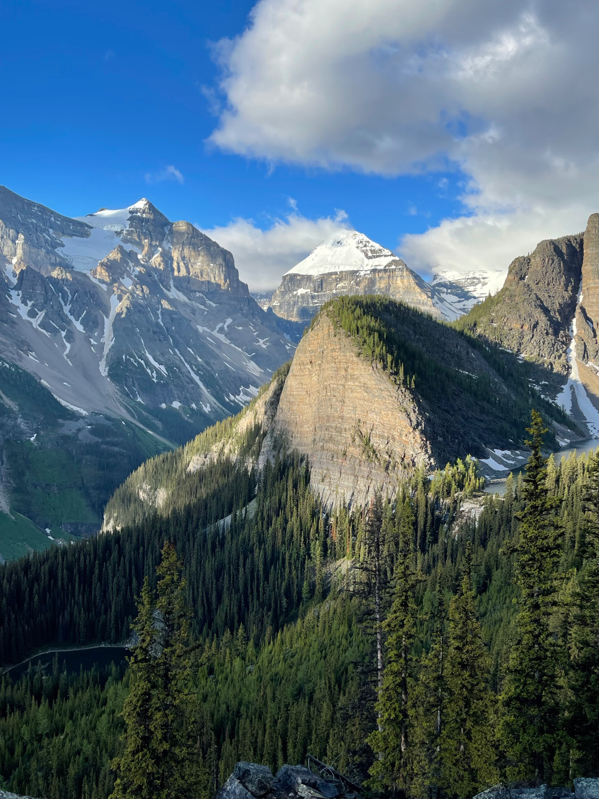 Little Beehive, Canada