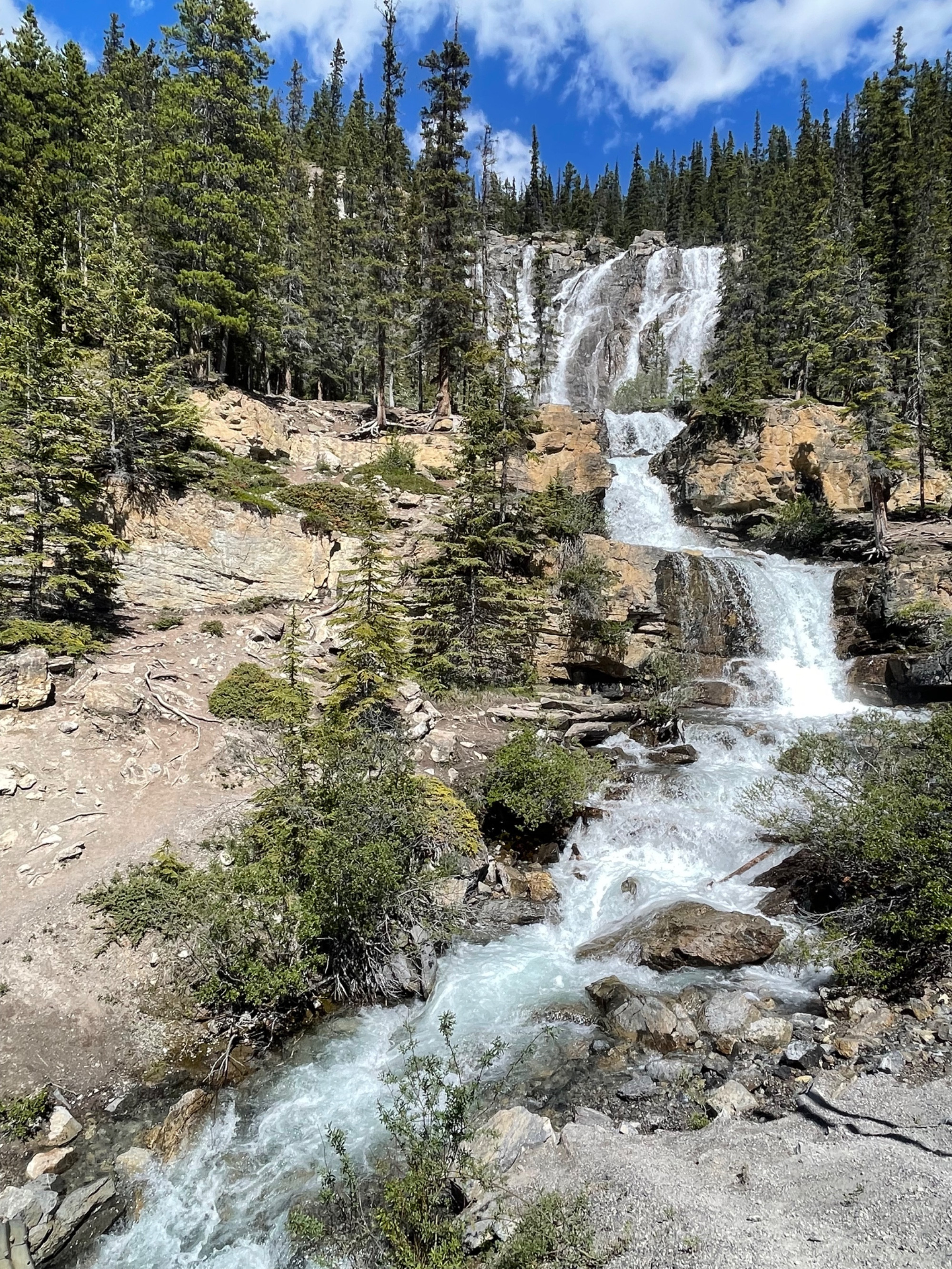 Beauty Creek, Canada