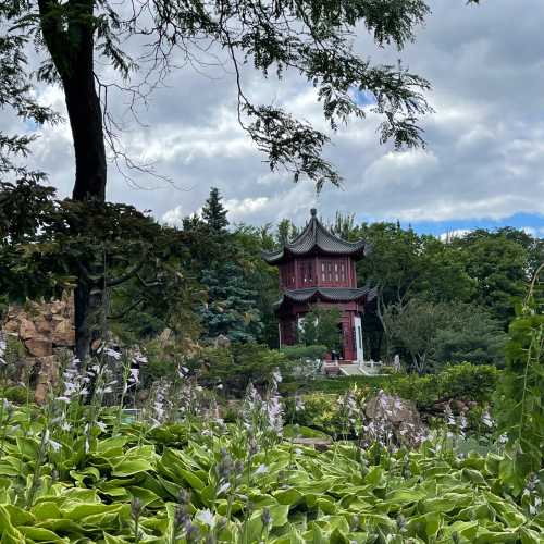 Jardin de Chine, Canada
