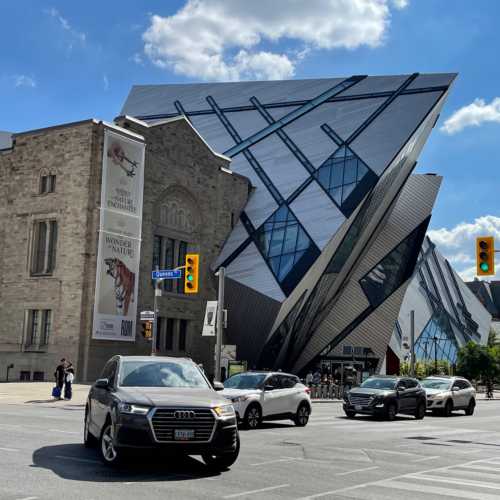 Royal Ontario Museum photo