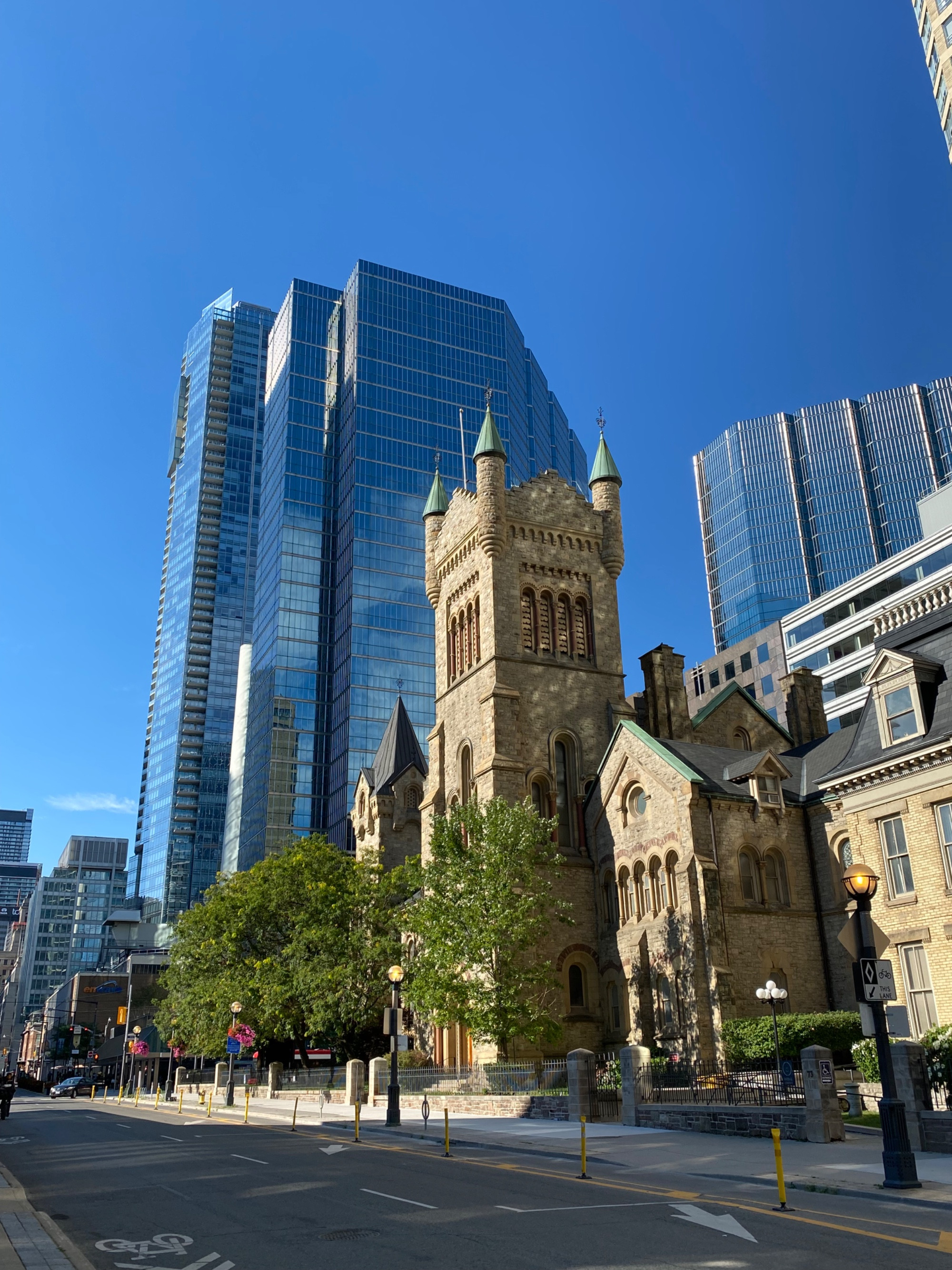 Old City Hall Cenotaph, Canada