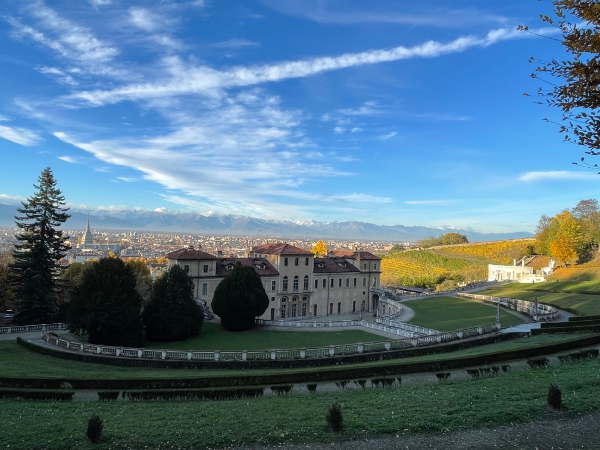 Вилла дела Реджина, Italy