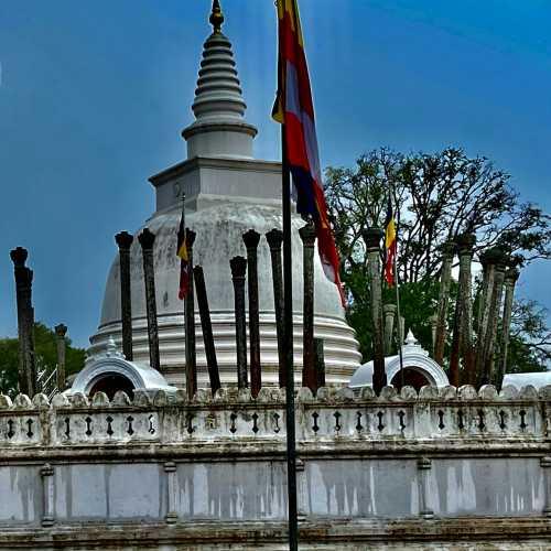 Abhayagiriya Dagaba photo