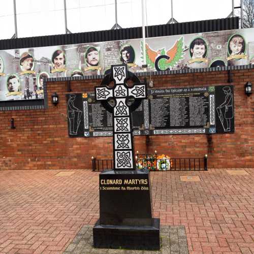 Clonard Martyrs Memorial, Великобритания