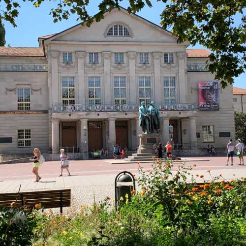 Немецкий национальный театр, Германия