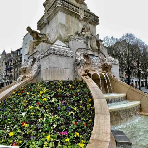 Sube Fountain, Франция