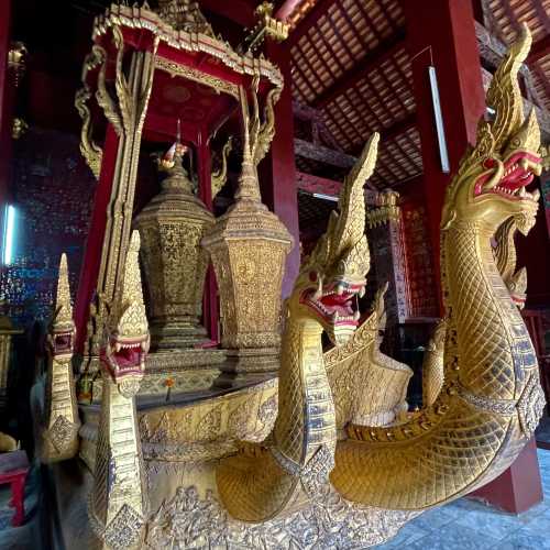 Wat Sensoukharam, Лаос