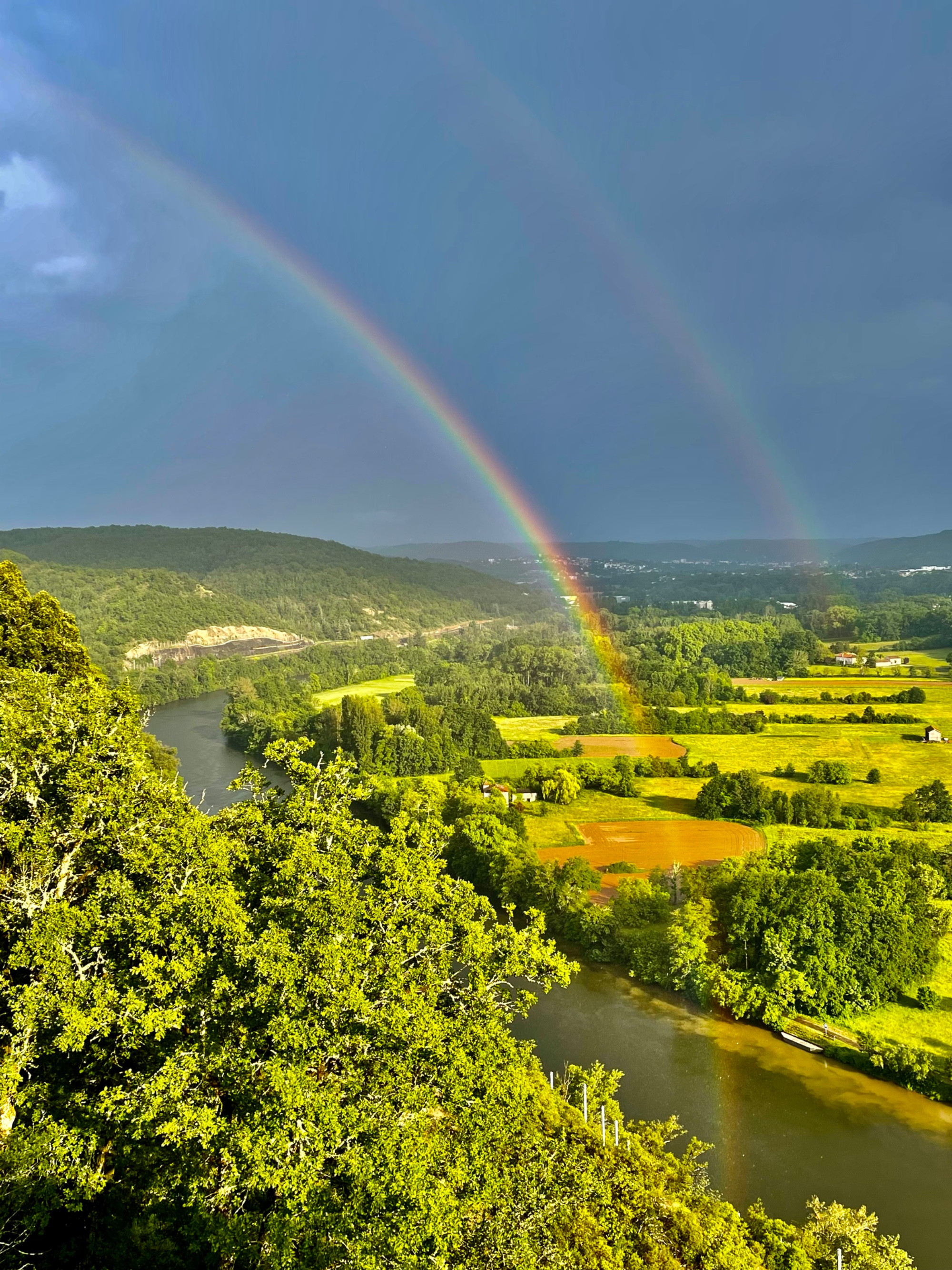 Меркюес, France