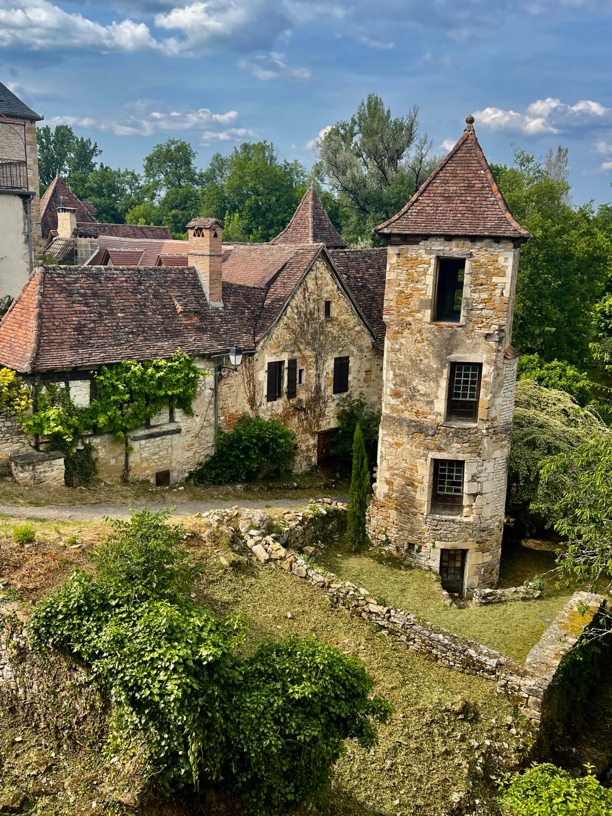 Каренак, France