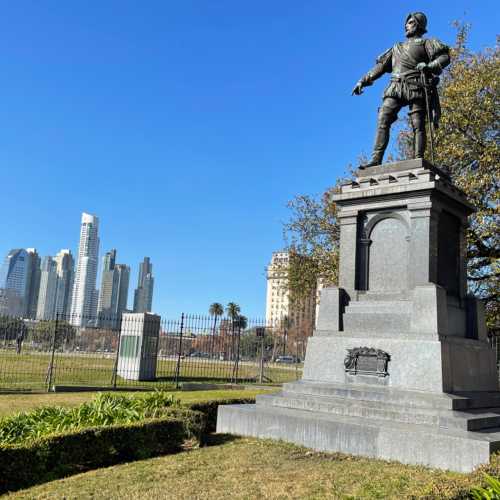 Monuments Huan de Garay, Аргентина