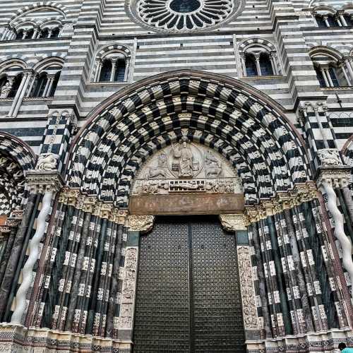 Кафедральный собор Сан-Лоренцо, Italy