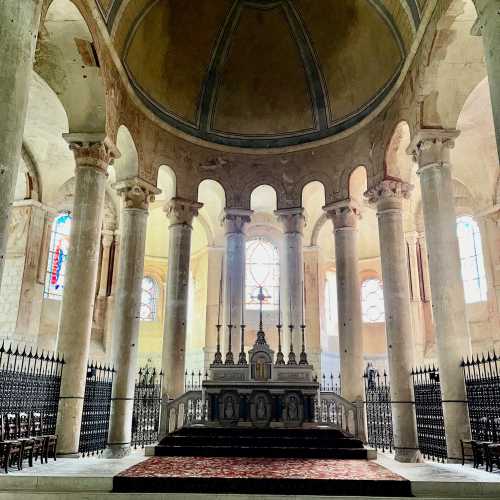 Церковь Св.Хилари, France