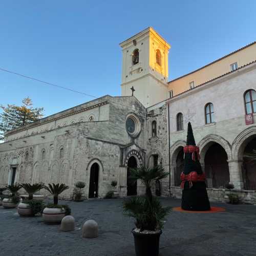 Кафедральный собор Тропеа