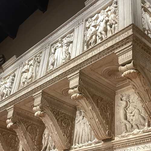 Музей opera del Duomo, Italy