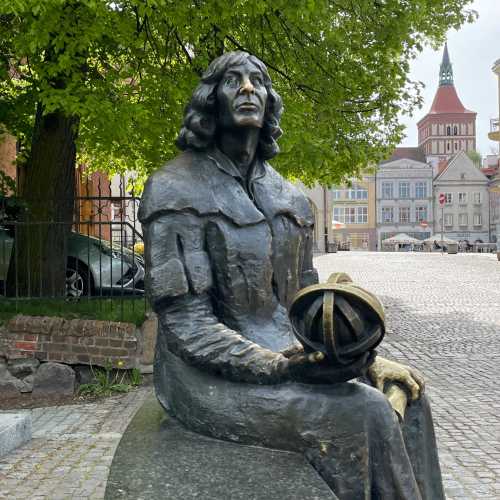 Памятник Копернику, Польша