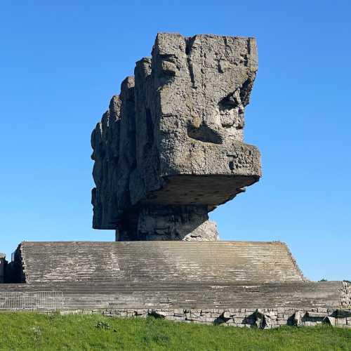 Monument to Struggle and Martymdom - Gate-monument, Poland