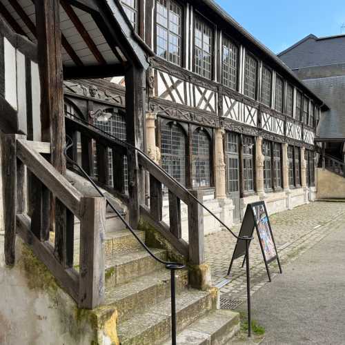 Plague cemetery, Франция