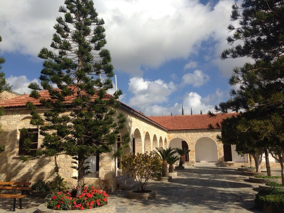 Женский монастырь, Кипр февраль 2018