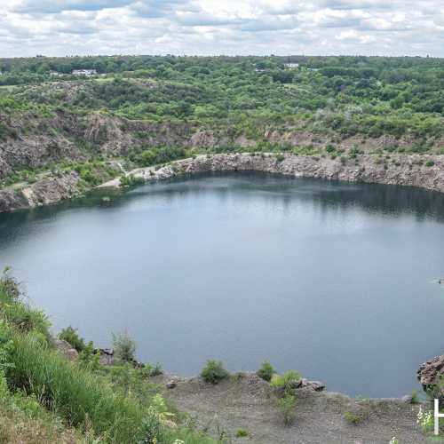Радоновое озеро, Украина