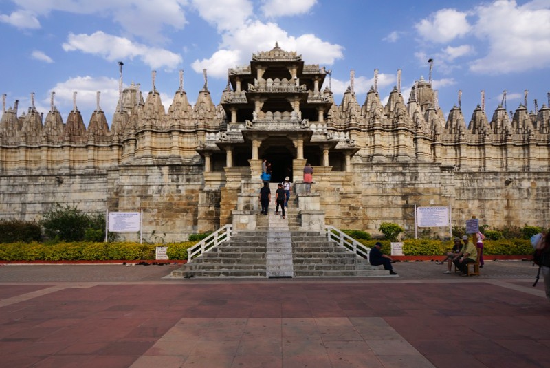 Ранакпур. Джайнистский храм Адинатх.