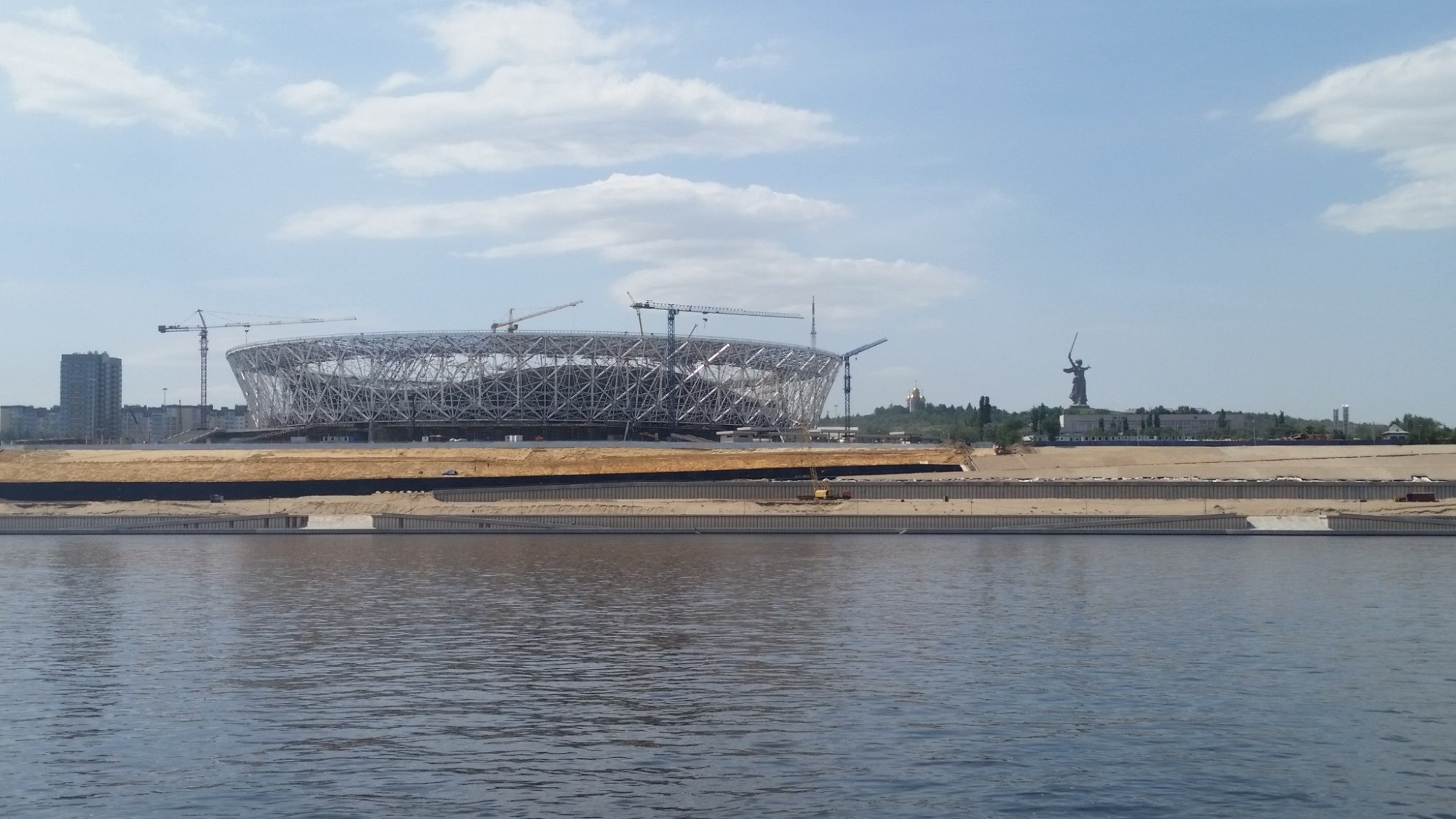 Строящийся стадион «Волгоград Арена»