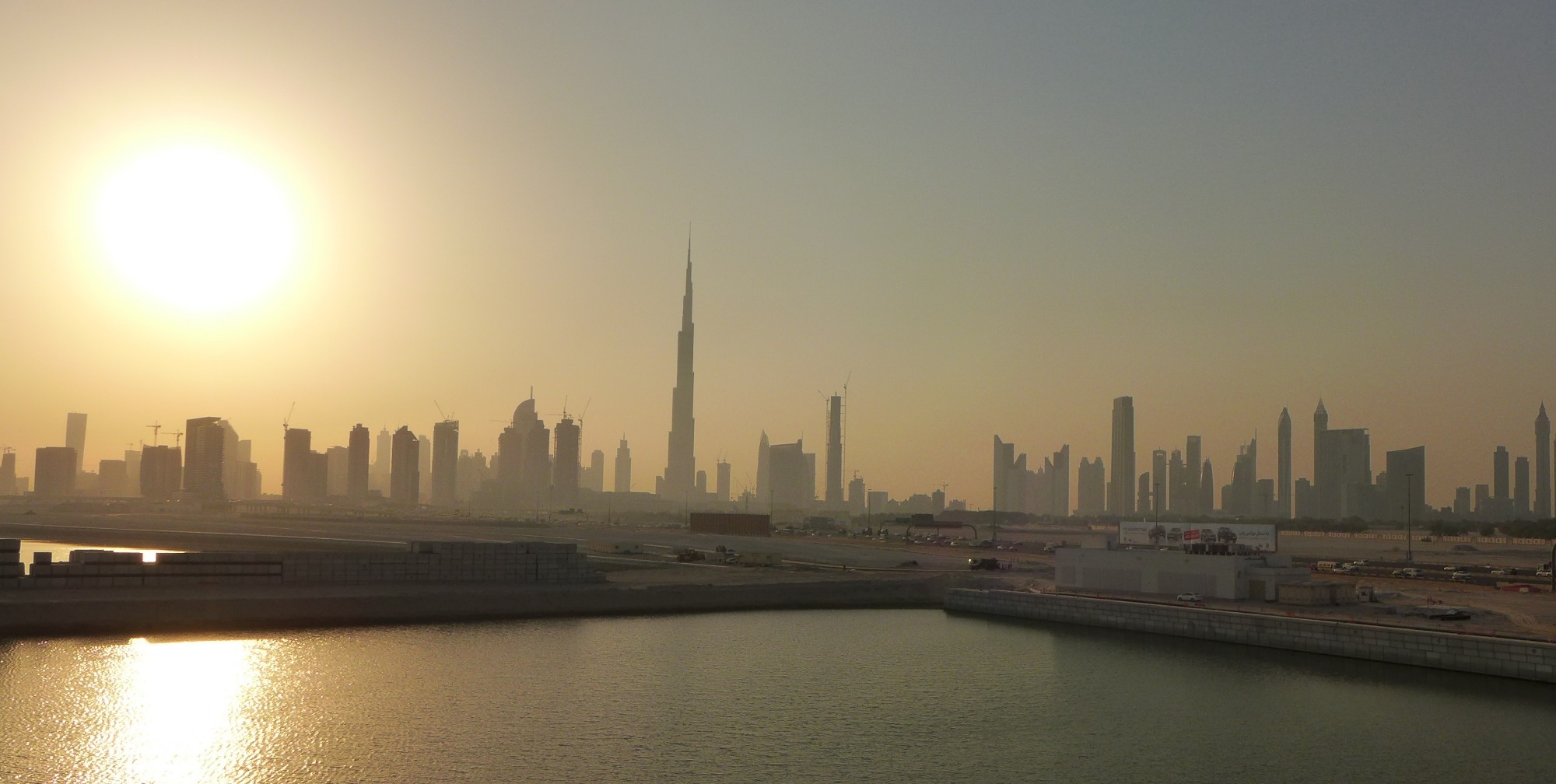 Абу Даби закат. Восход солнца в Дубае. Дубай закат. Dubai Восход солнца.
