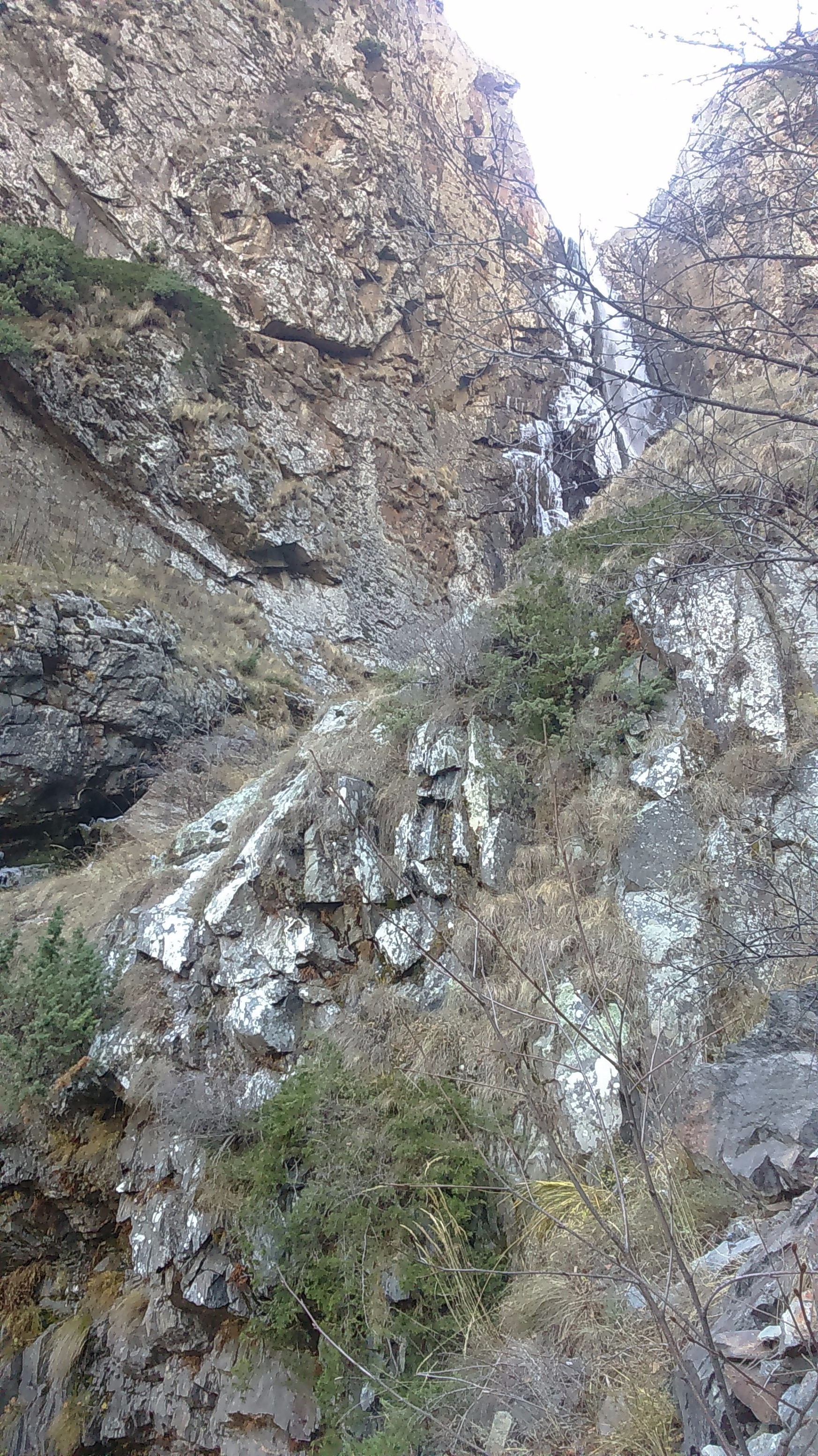Водопад Гвелети, Дарьяльское ущелье