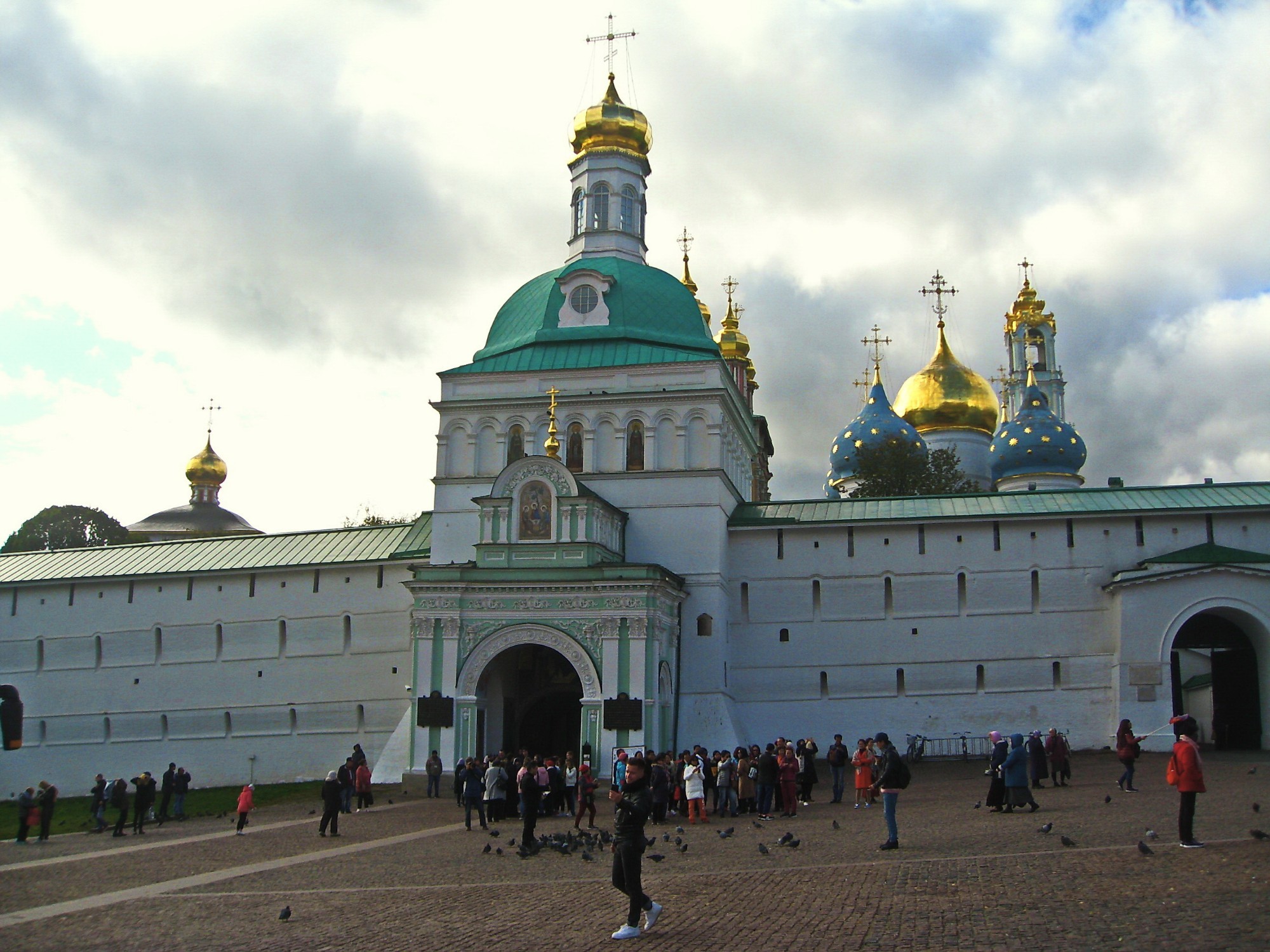 Троице-Сергиевская лавра, центральный вход