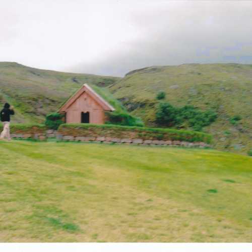 pjoddveldibaerinn stong, Исландия
