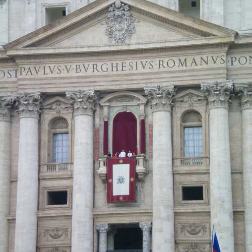 Pope Francis on balcony at the Vatican