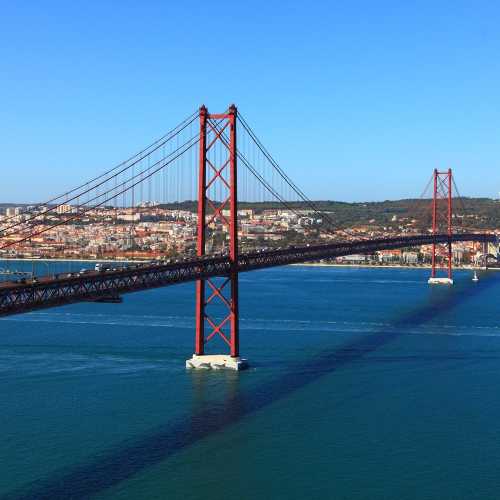 Лиссабон, Мост 25 апреля