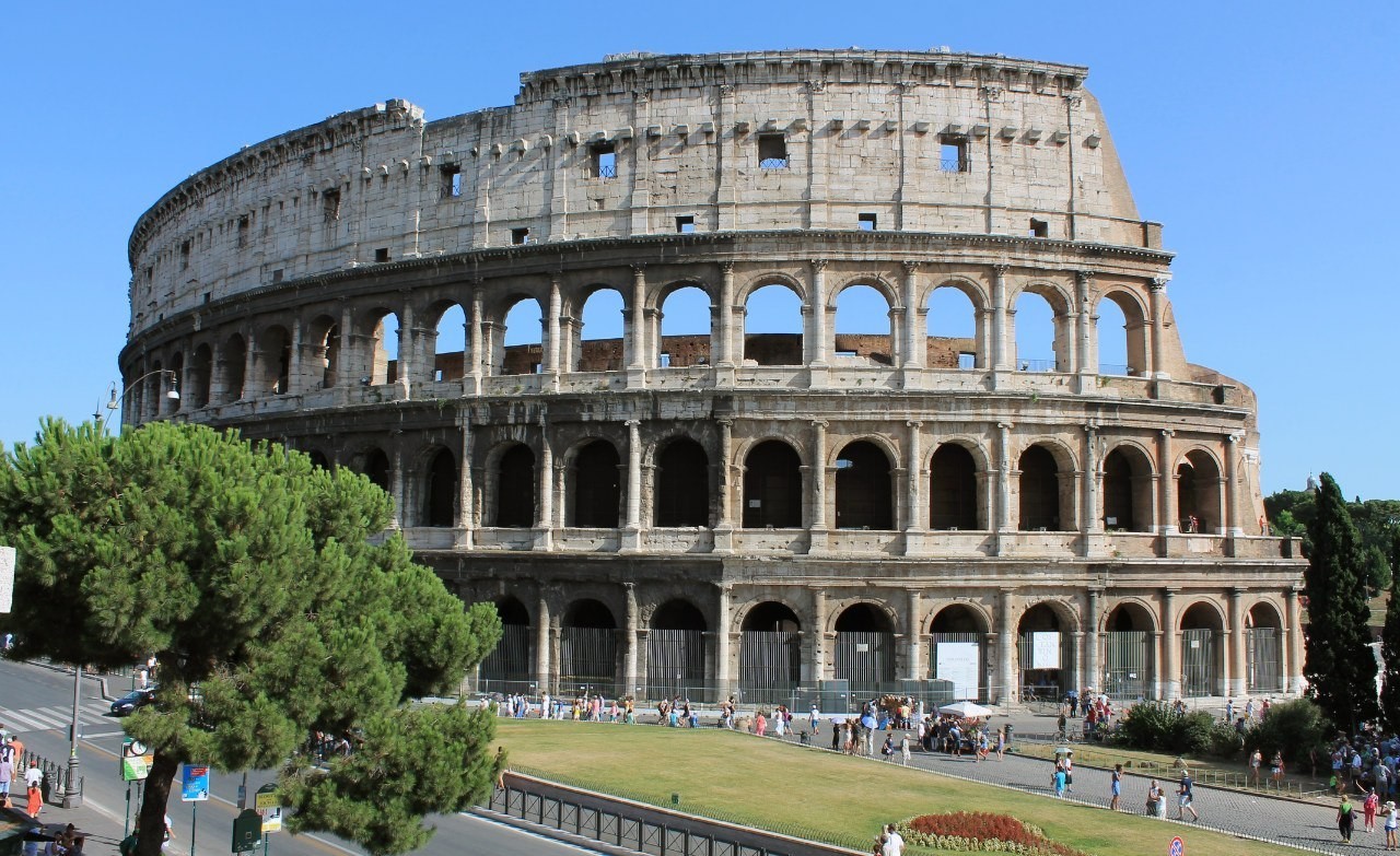 Колизей печать. Италия Колизей. Колизей в Риме 2022. Всемирное наследие ЮНЕСКО Колизей. Италия Колизей дорога.