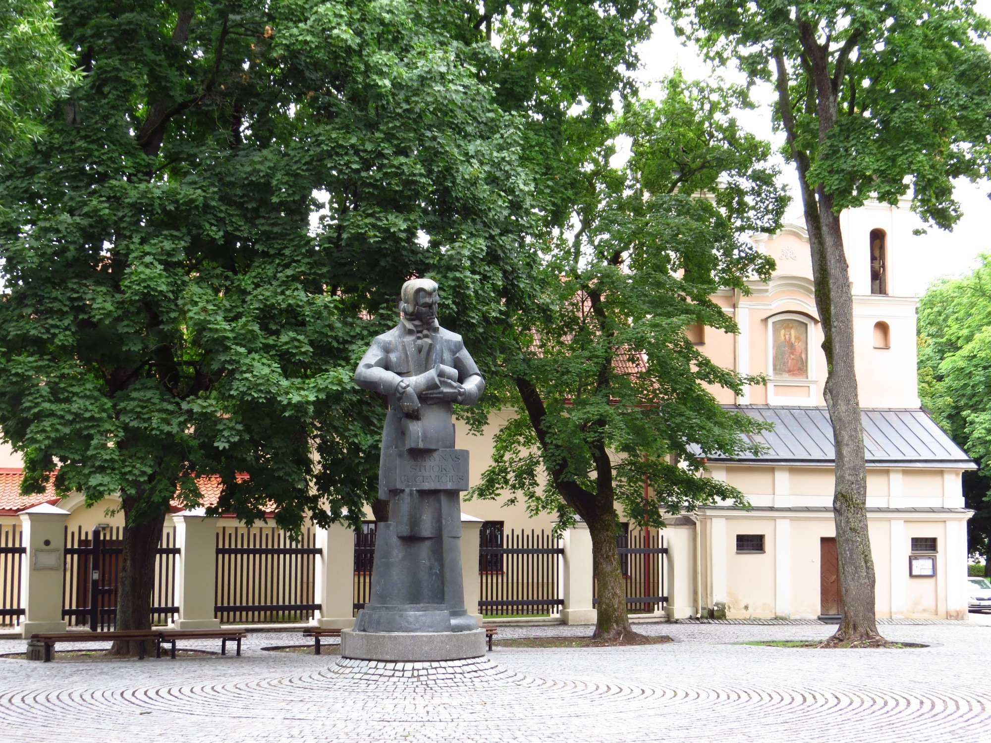 Paminklas Laurynui Gucevičiui, Lithuania