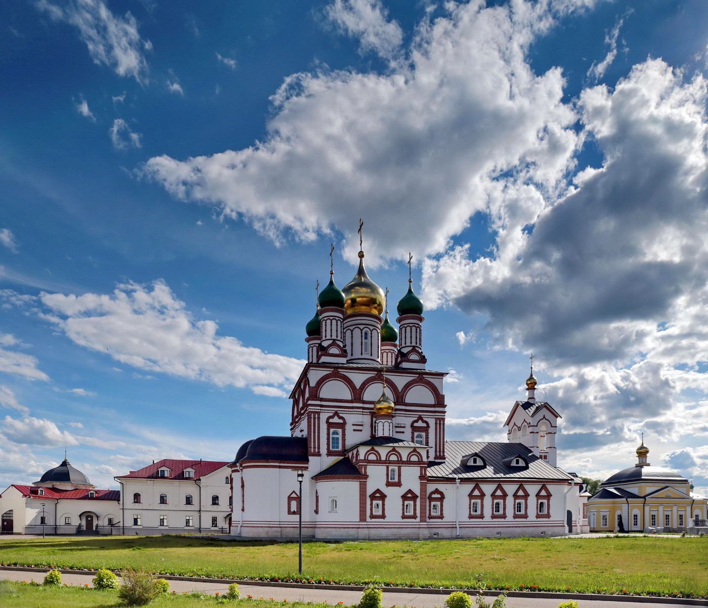 Троице-Сергиев Варницкий монастырь, Russia