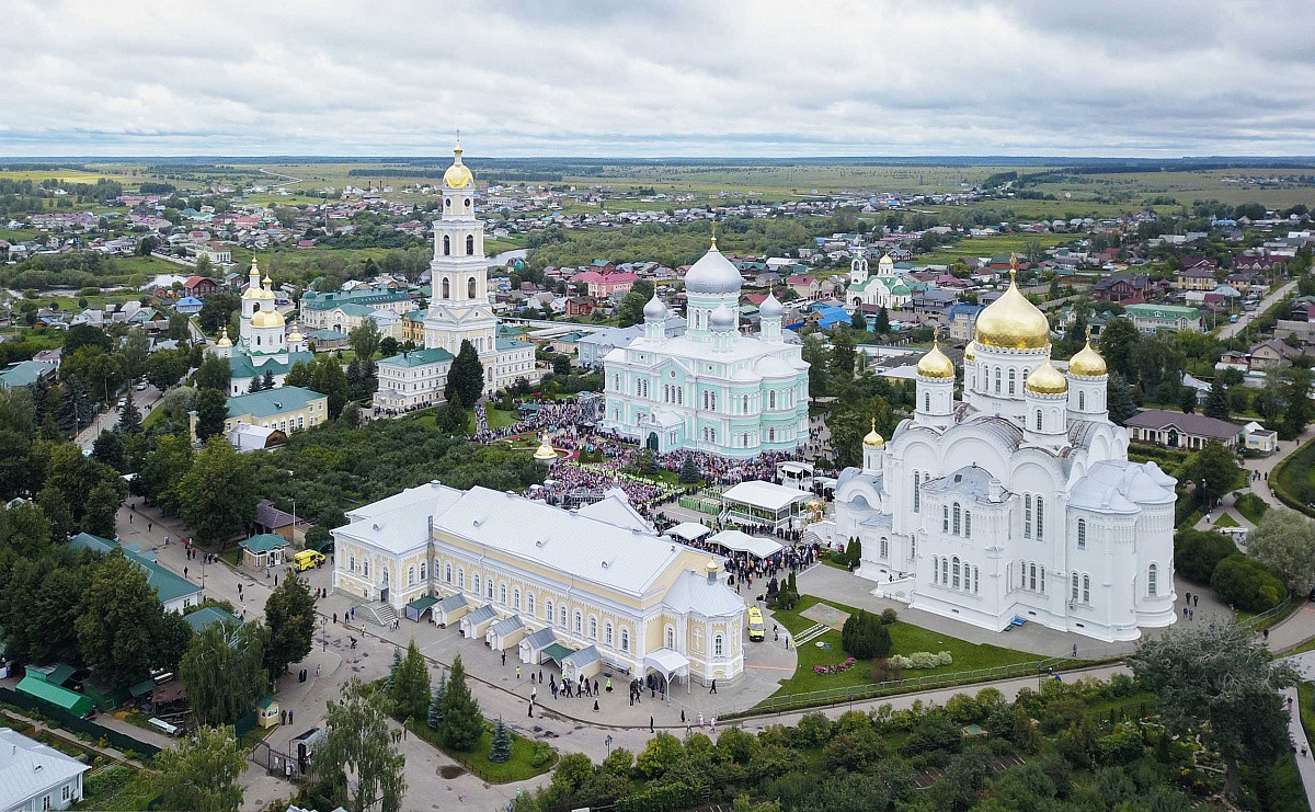 Свято-Троицкий Серафимо-Дивеевский женский монастырь, Russia