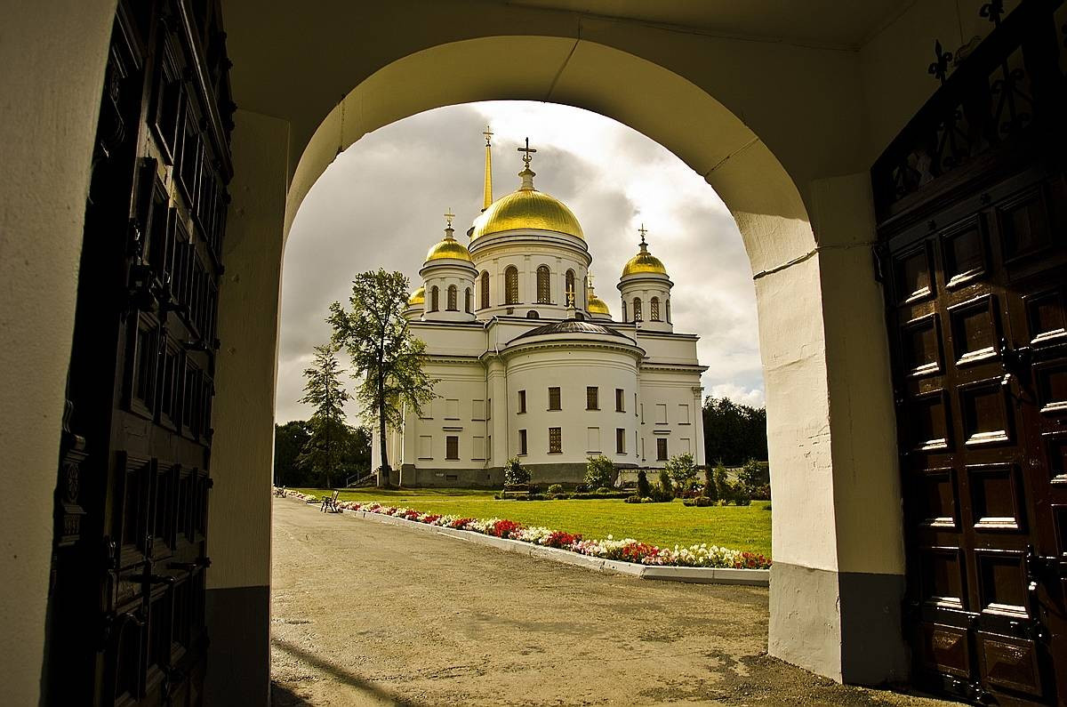 Ново-Тихвинский монастырь (Екатеринбург)